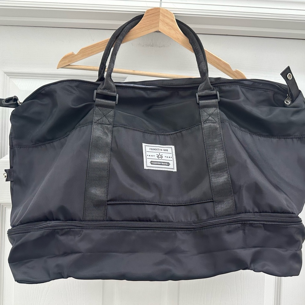 Black Weekender Travel Duffel Bag Shoe Compartment